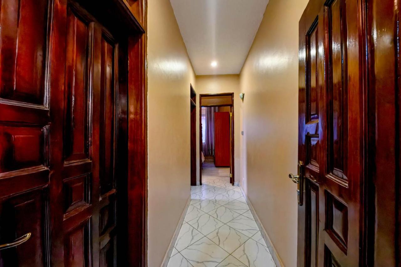 Peace Of Mind Suites Entebbe Bagian luar foto
