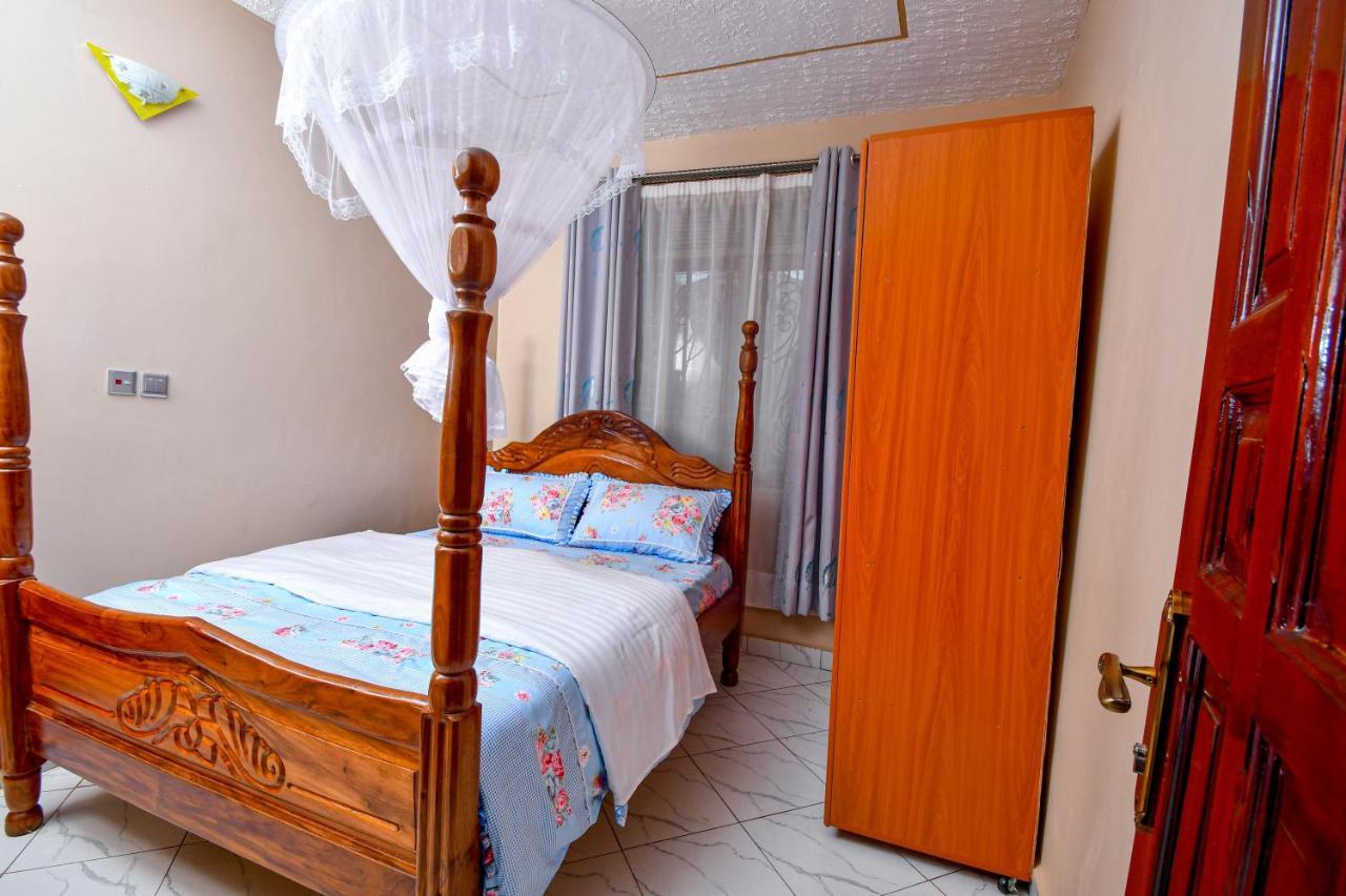 Peace Of Mind Suites Entebbe Bagian luar foto