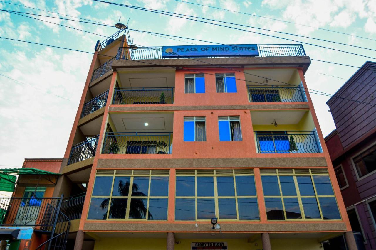 Peace Of Mind Suites Entebbe Bagian luar foto