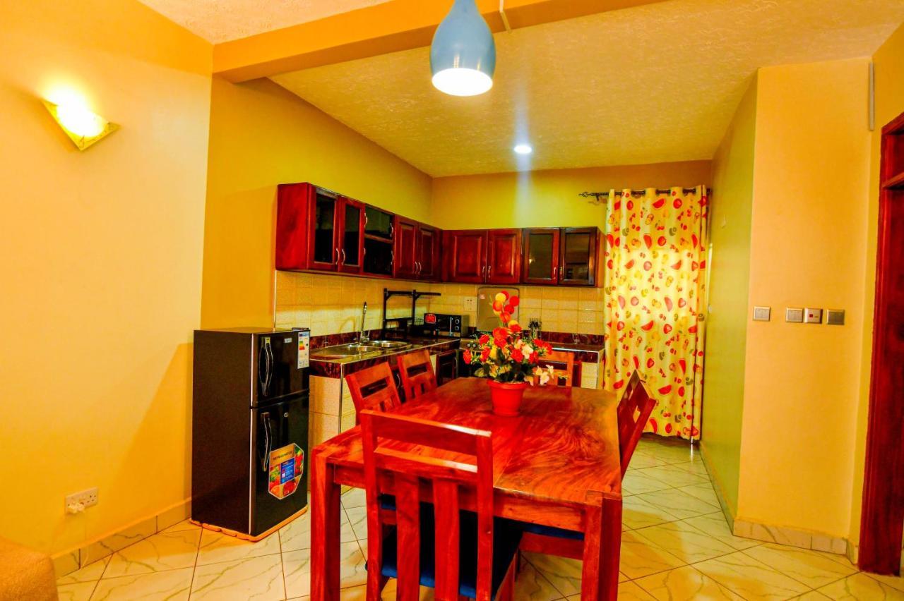 Peace Of Mind Suites Entebbe Bagian luar foto