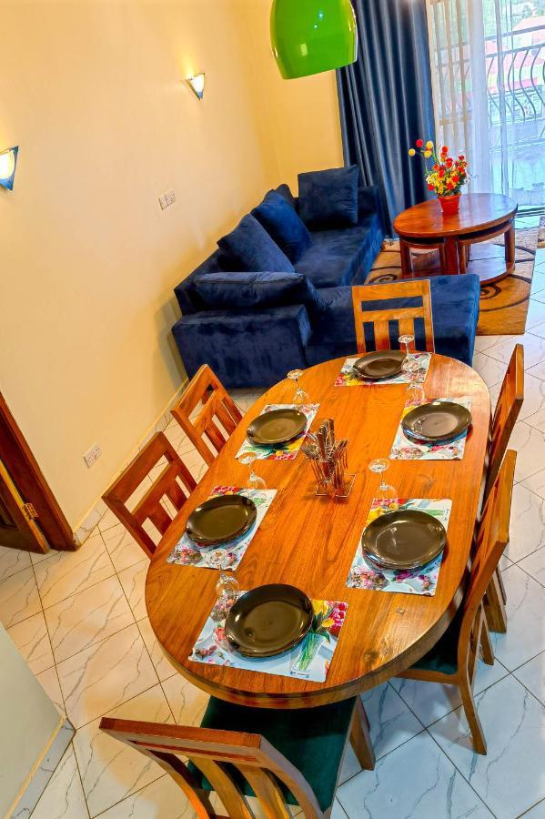 Peace Of Mind Suites Entebbe Bagian luar foto