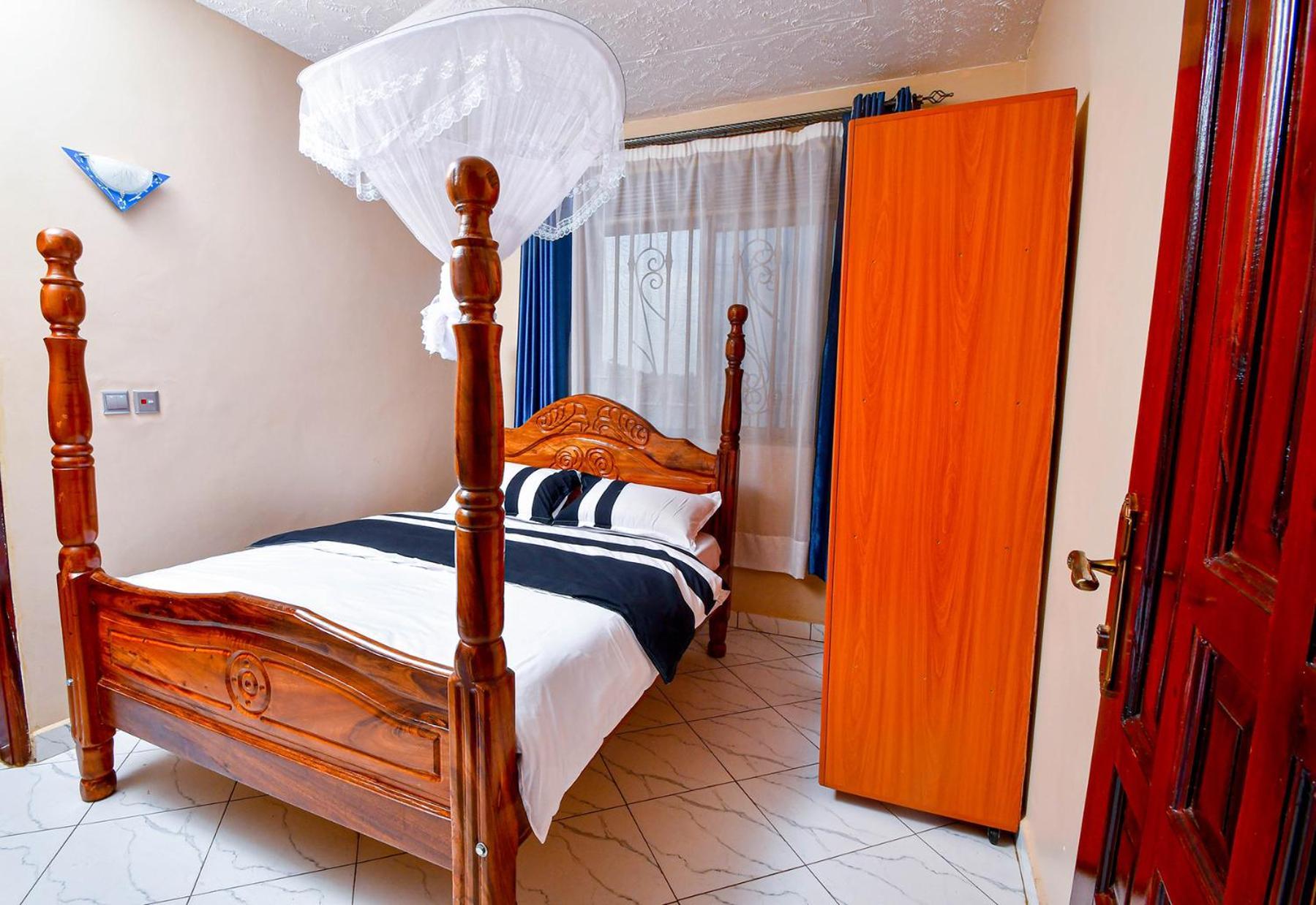 Peace Of Mind Suites Entebbe Bagian luar foto