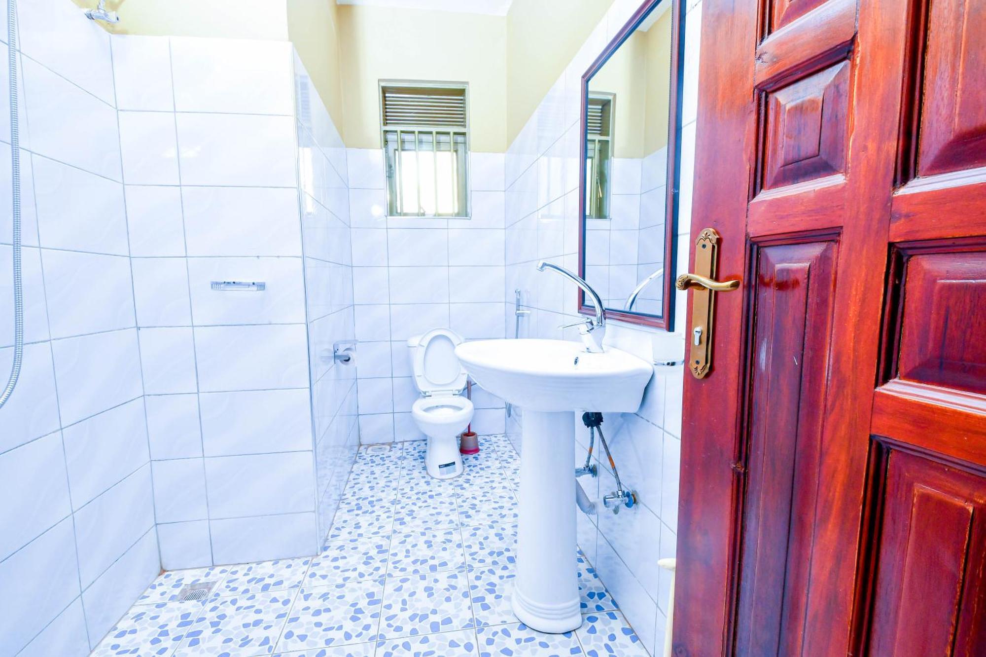 Peace Of Mind Suites Entebbe Bagian luar foto