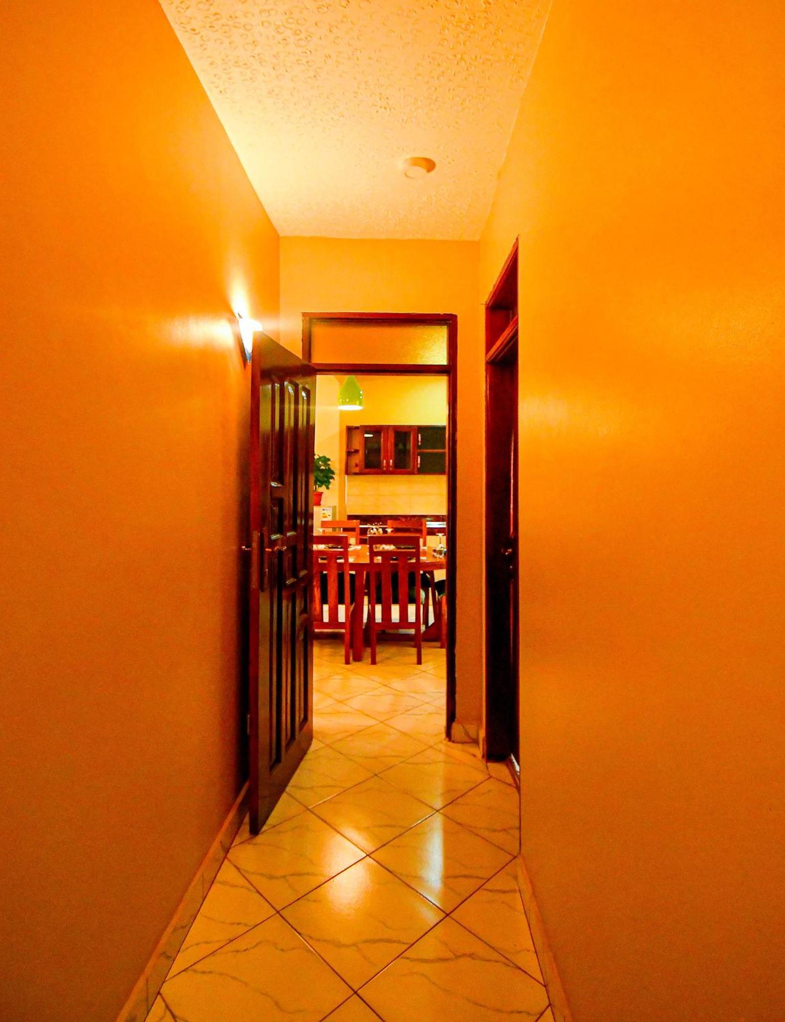 Peace Of Mind Suites Entebbe Bagian luar foto